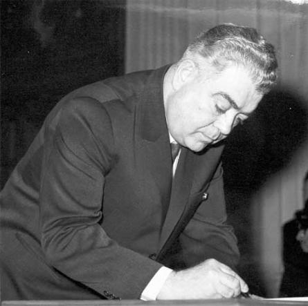 Constantin Dăscălescu, ultimul vătaf al lui Ceauşescu