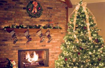 Brazi împodobiţi şi decoraţiuni de Crăciun la comandă