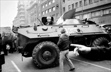 Revoluţia Română: 1989 18385845