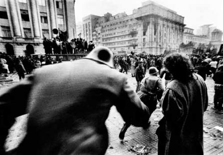 Revoluţia Română: 1989 18385852