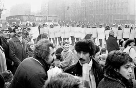 Revoluţia Română: 1989 18385853