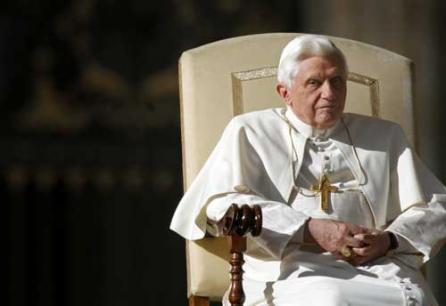 Noi critici pentru Benedict al XVI-lea