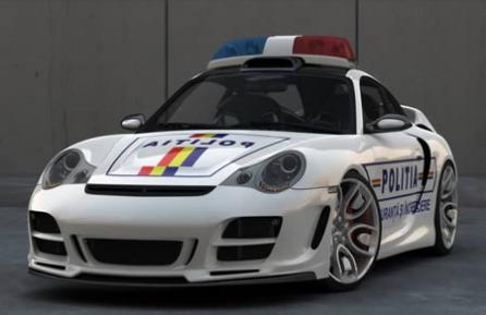 O maşină de poliţie din România, în Top 15 cele mai tari maşini de poliţie din lume!