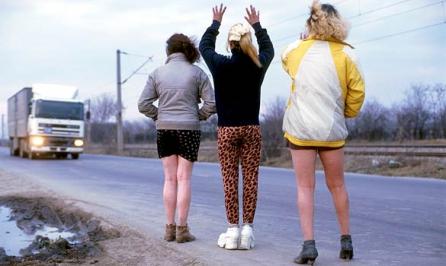 The Times: Prostituatele din România fug în vestul UE ca să scape de legile româneşti