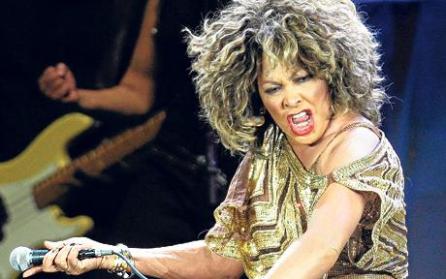 Tina Turner ar putea susţine un nou turneu mondial