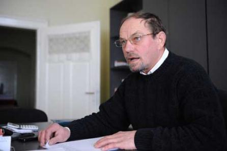 Un misionar ungur ţine aprinsă candela ortodoxiei la Păsăreni 18388645