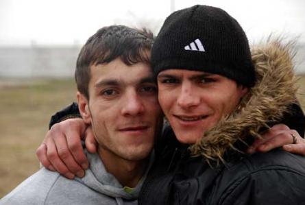 "Nu s-a schimbat nimic, am rămas aceiaşi oameni" 18390283