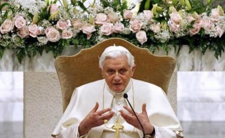 Papa Benedict al XVI-lea a adăpostit un presupus preot pedofil