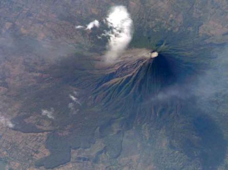 Erupţii violente ale vulcanului Concepcion din Nicaragua