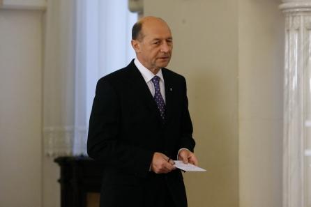 Băsescu: "Nimeni nu mai poate influenţa politic funcţionarea SRI şi SIE"
