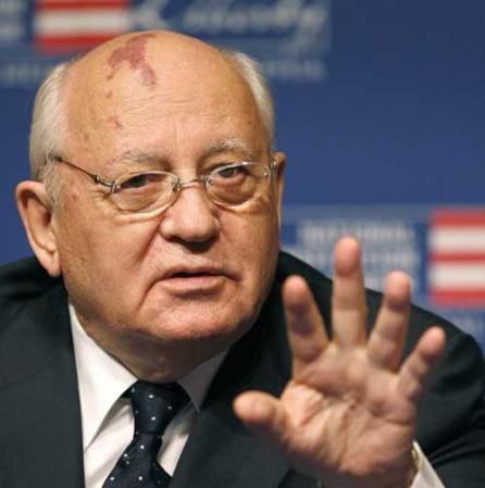 Gorbaciov, faţă în faţă cu Iliescu