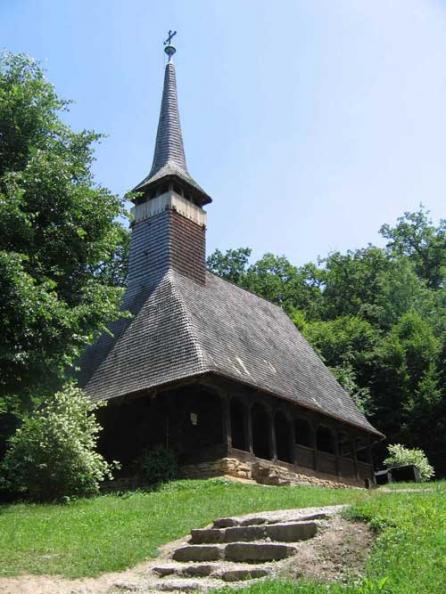 Dumbrava Sibiului: Program religios la biserica din Bezded