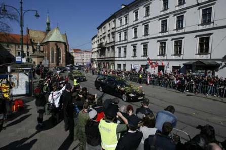 Funerariile preşedintelui polonez Lech Kaczynski 18393632