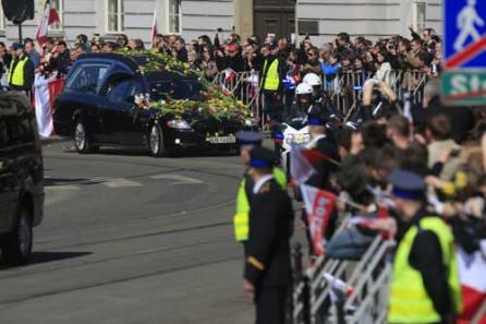 Funerariile preşedintelui polonez Lech Kaczynski 18393633