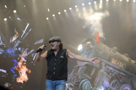 AC/DC la Milwakee 18395624