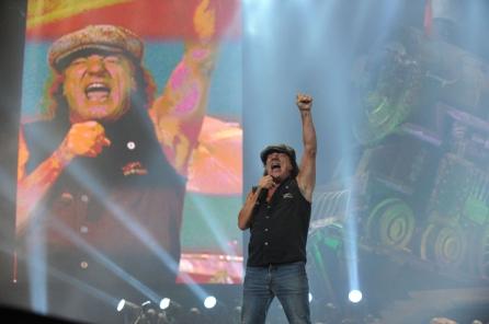 AC/DC la Milwakee 18395635