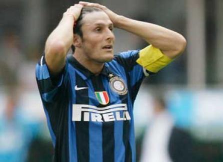 Zanetti va juca meciul 700 pentru Inter