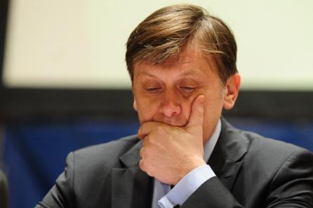 Antonescu: Guvernul Boc nu va cădea. Băsescu nu se teme de reacţia sindicatelor şi a românilor