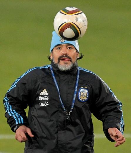 Fosta soţie a lui Maradona, bănuită de huliganism