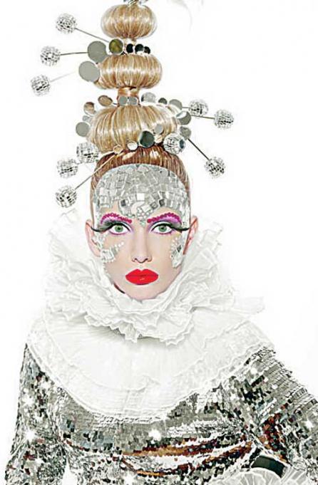 Mirela Vescan, 17 ani de artă în machiaj 18398083