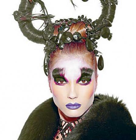 Mirela Vescan, 17 ani de artă în machiaj 18398084