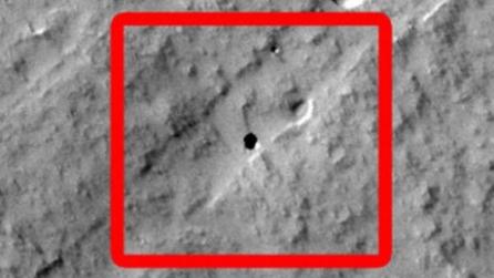 O peşteră de pe Marte, descoperită de elevi de clasa a VII-a 