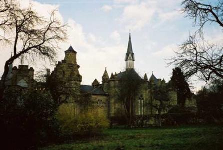 Castelul Lowenburg – o ruină romantică în stilul Disney