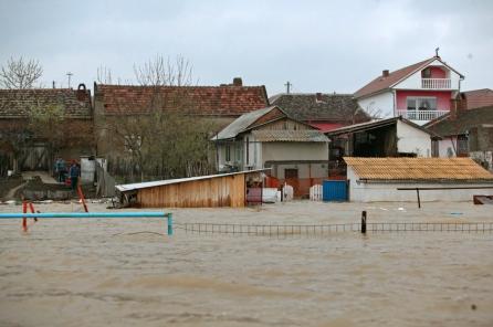 Inundaţiile fac ravagii în Moldova: Localităţile de la Siret vor fi evacuate