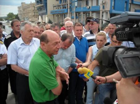 Cotele lui Băsescu: Nu va fi inundaţie