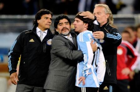 Maradona este distrus, dar nu se droghează