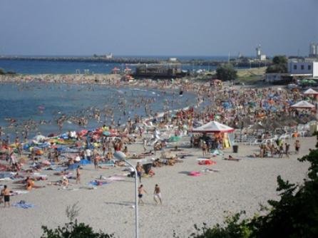 150.000 de turişti, în week-end, pe litoral