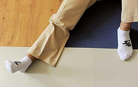 Entorsa de genunchi 18402946