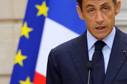 Sarkozy, un fiu de imigrant care urăşte imigranţii