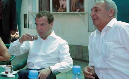 Medvedev, surpriză simbolică în Abhazia