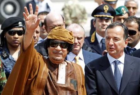 Gaddafi: show la Roma