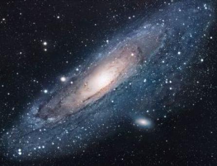 Un astronom britanic susţine că universul a fost creat în laborator