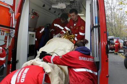 Un bătrân s-a aruncat de la etajul trei al Spitalului Bârlad