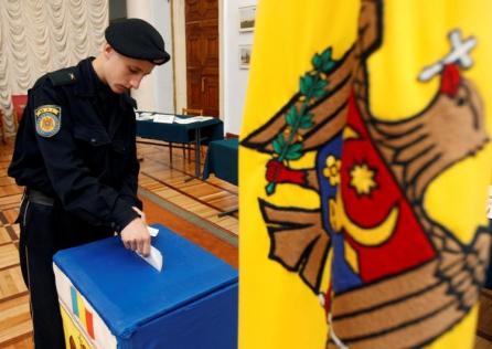 Chişinău: Democraţia e din nou în pericol!