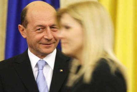 Traian Băsescu cloceşte ruperea PDL