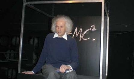 Când apare Einstein...