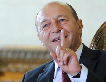 Băsescu: Aveţi un preşedinte care niciodată n-o să spună unui judecător - judecă aşa! 