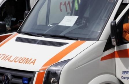 Un nou-născut a murit după ce ambulanţa care îl transporta a făcut pană 
