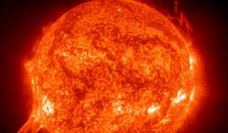 Exploziile solare ameninţă Marea Britanie şi Europa de Nord