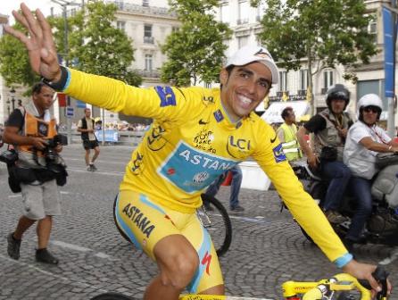 Câştigătorul Turului Franţei, Alberto Contador, suspendat provizoriu de UCI