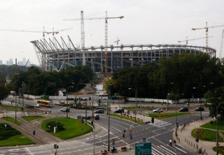 UEFA a desemnat arenele care vor găzdui meciurile turneului final din Polonia şi Ucraina