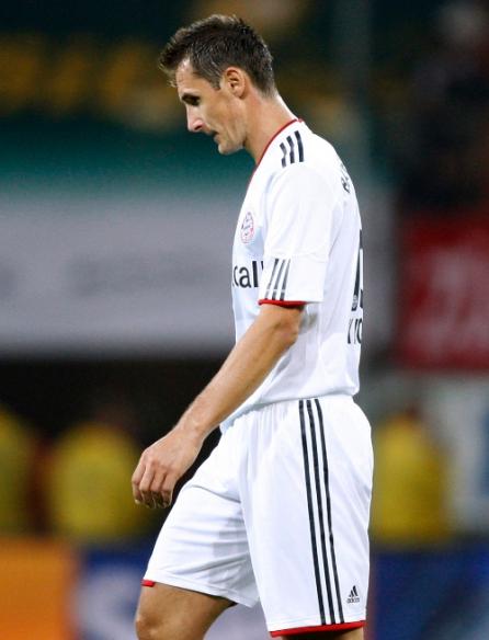 Miroslav Klose s-a accidentat şi ratează meciul cu CFR Cluj