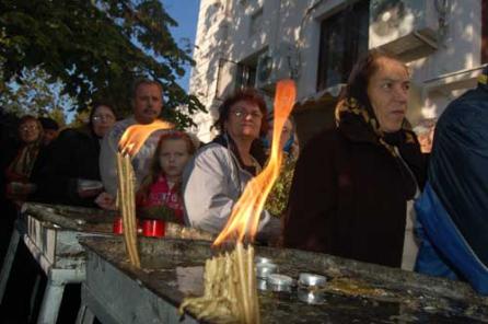 Sfânta Parascheva i-a unit pe credincioşi într-o mare familie