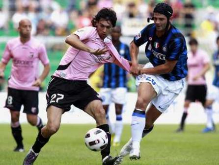 Presa italiană: Chivu a fost cel mai bun jucător de pe teren în meciul cu Cagliari