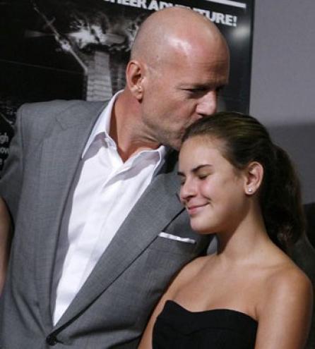 Bruce Willis i-a recomandat fiicei sale să se radă pe cap
