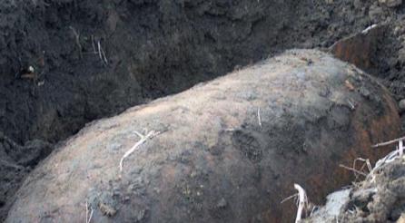 Bombă de 500 de kilograme, descoperită lângă centura Focşaniului